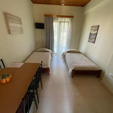 Apartment Petros *